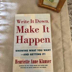 Very good book📔💚